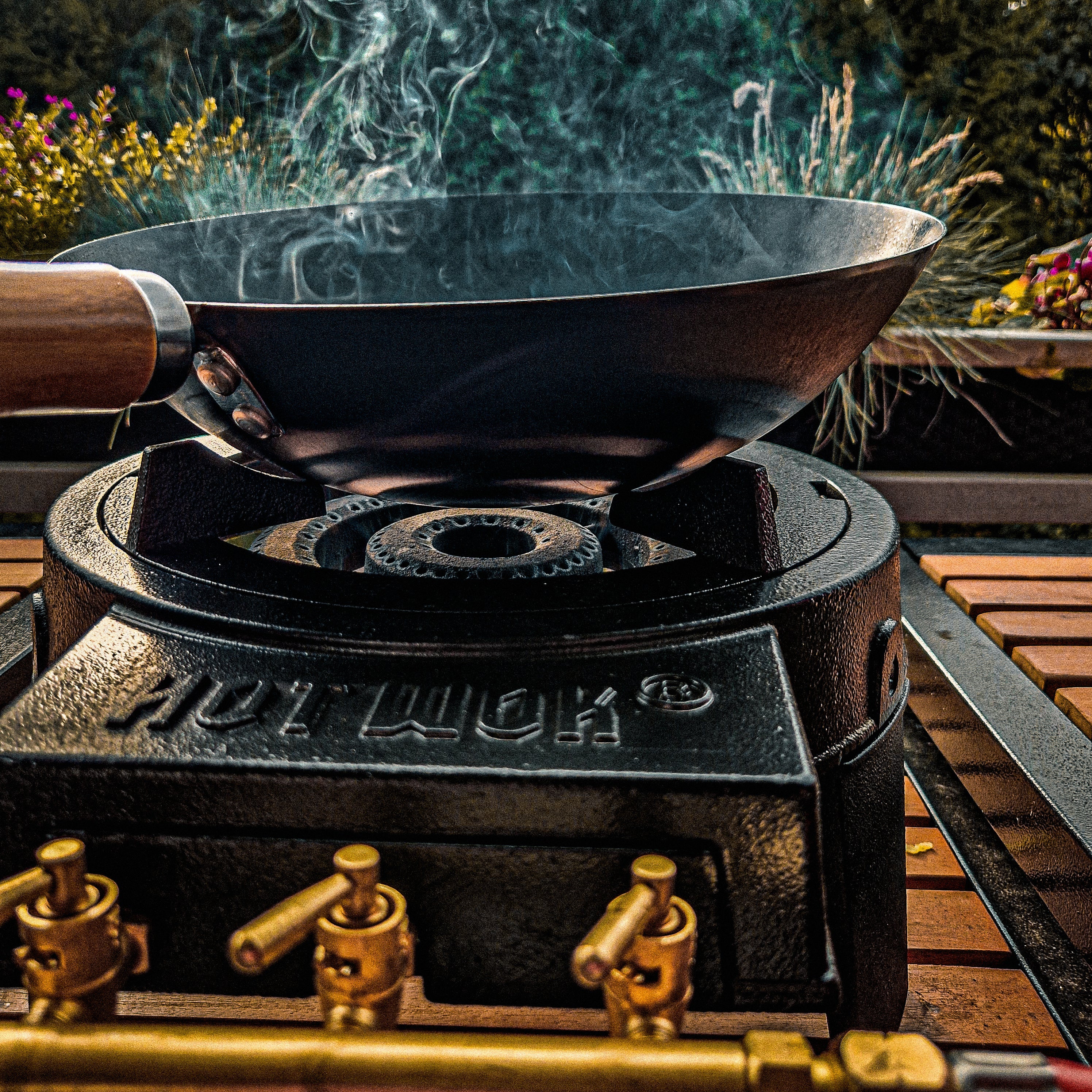 Wokflavor as at Restaurants with this Wokburner - HOT WOK