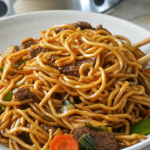 Noodles with hoisin and beef