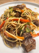 Beef with Vegetables and Wok Noodles - HOT WOK 