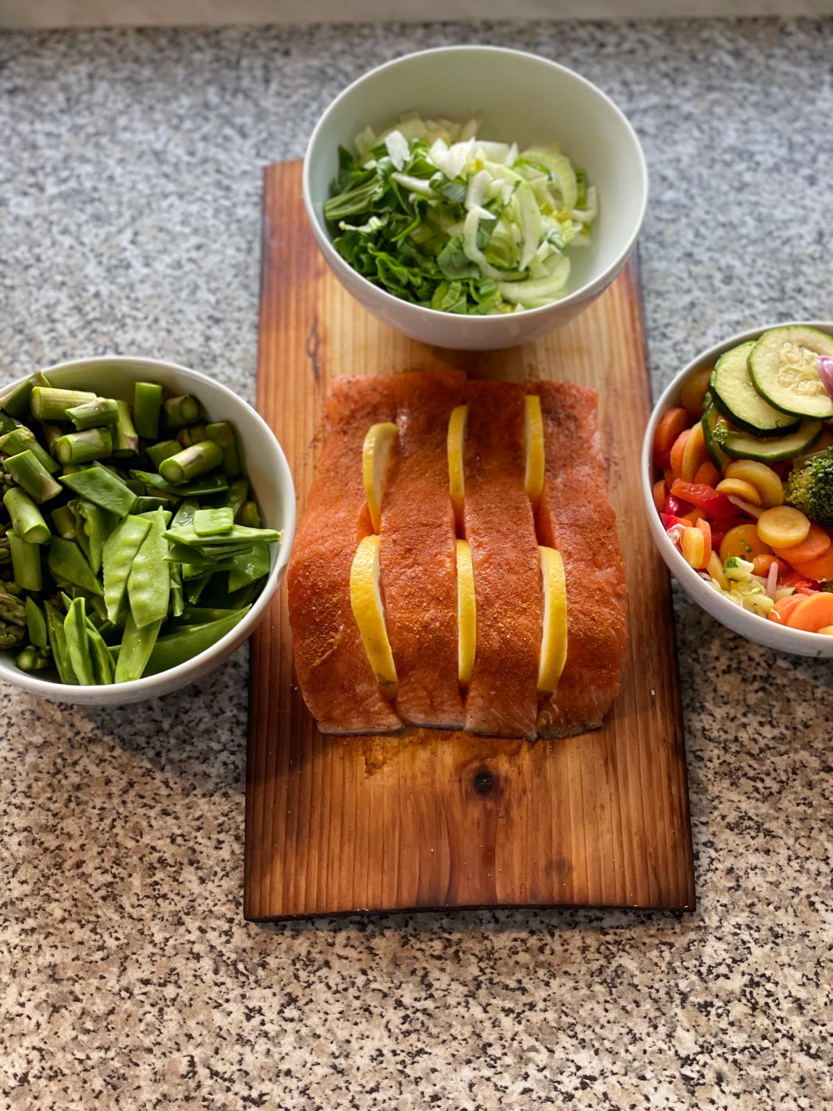 Green Thai Curry with Grilled Salmon - HOT WOK