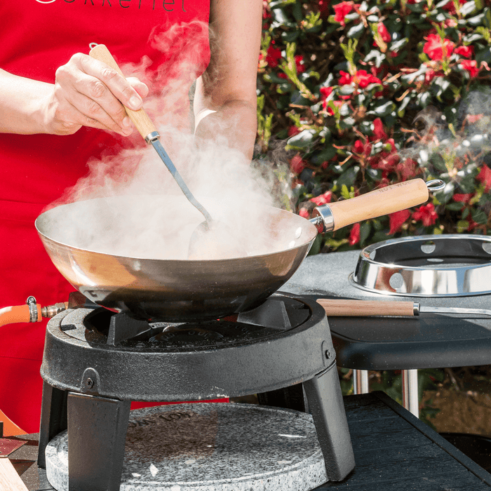 Master the Stir-Fry Technique with HOT WOK - HOT WOK