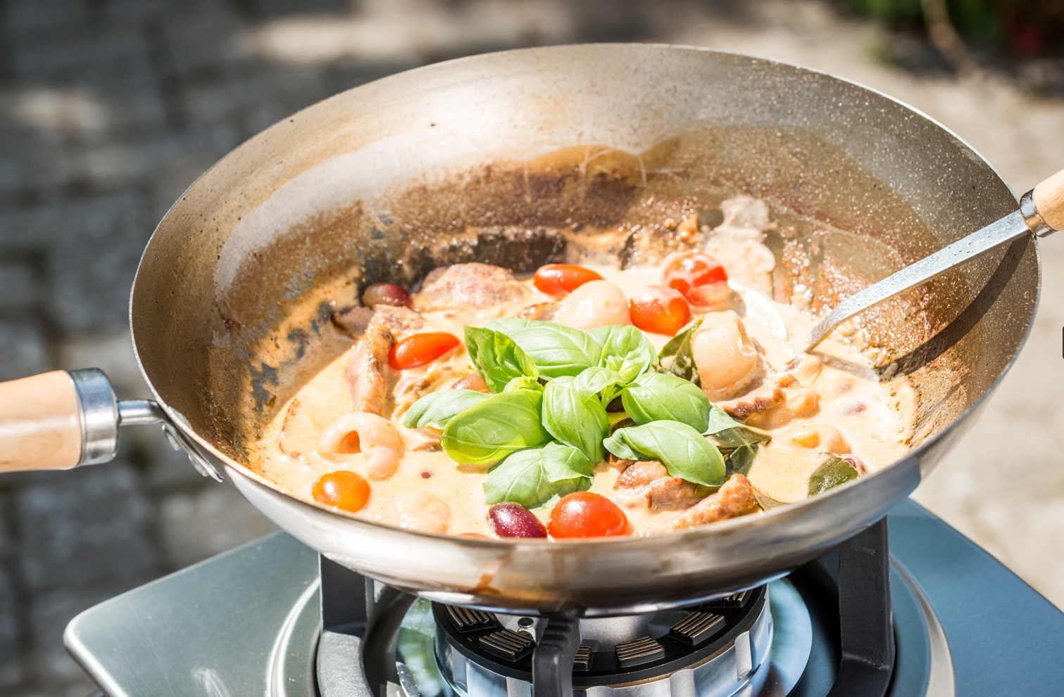 Fried Duck in Red Curry - Gang Pet Beth Yang