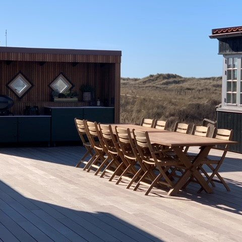 The well-kept secret of exquisite outdoor dining - HOT WOK