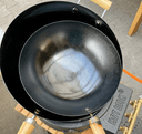Which HOT WOK should you choose? 30 cm vs. 35 cm wok pan - HOT WOK 