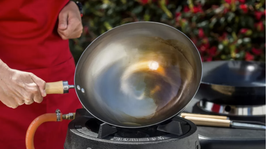 HOW TO: Guide to using your HOT WOK gasstove